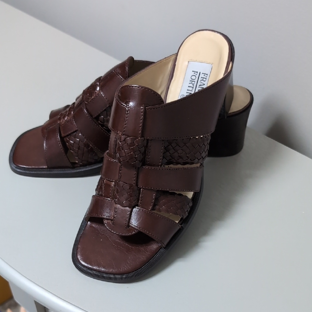 Franco Fortini Brown Leather Slide Sandals. Made In Brazil. Size 7. Like New